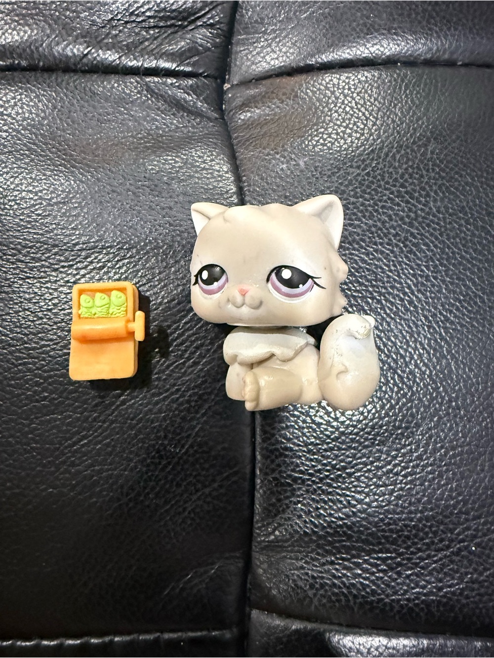 Authentic 1st Generation Littlest Pet Shop 2004 Persian Cat #263 Genuine LPS